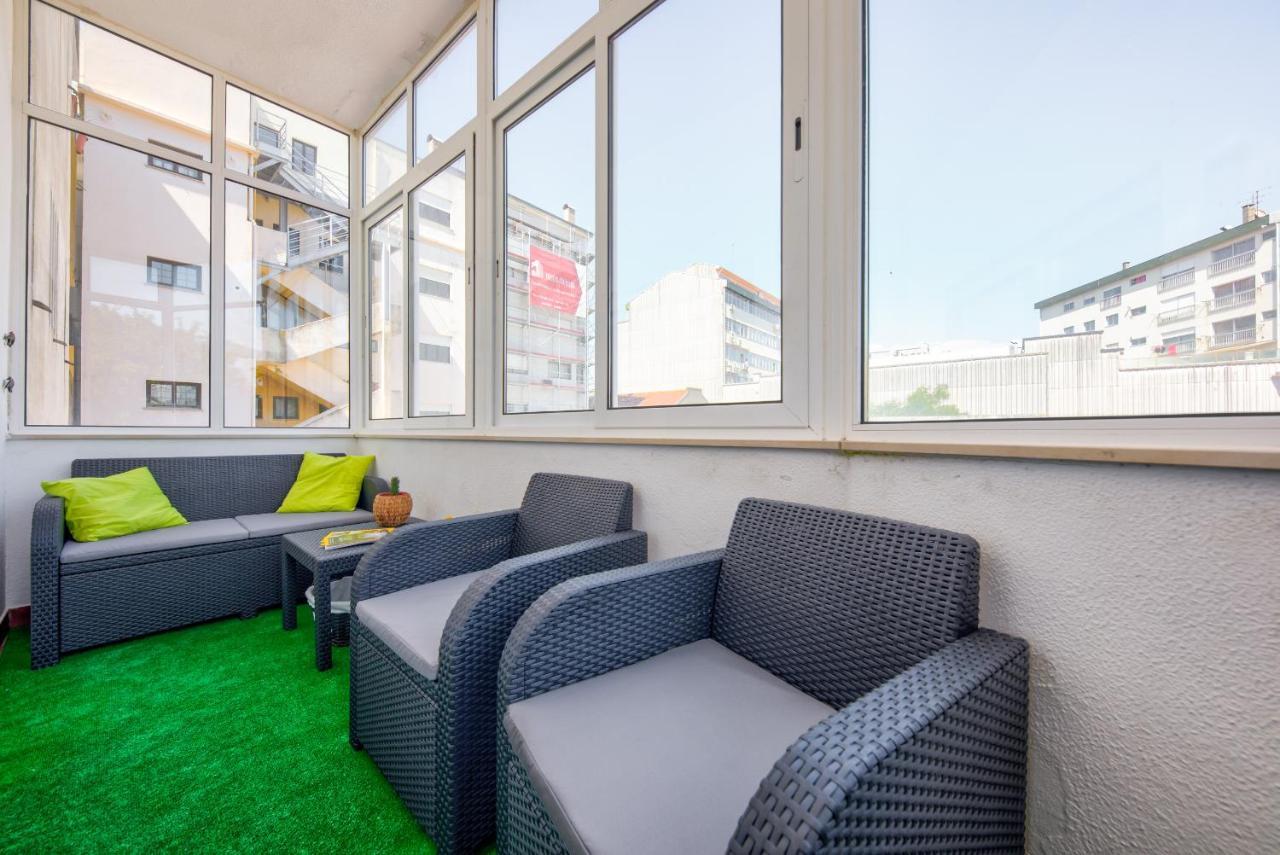 Garden By Home Sweet Home Aveiro Bagian luar foto